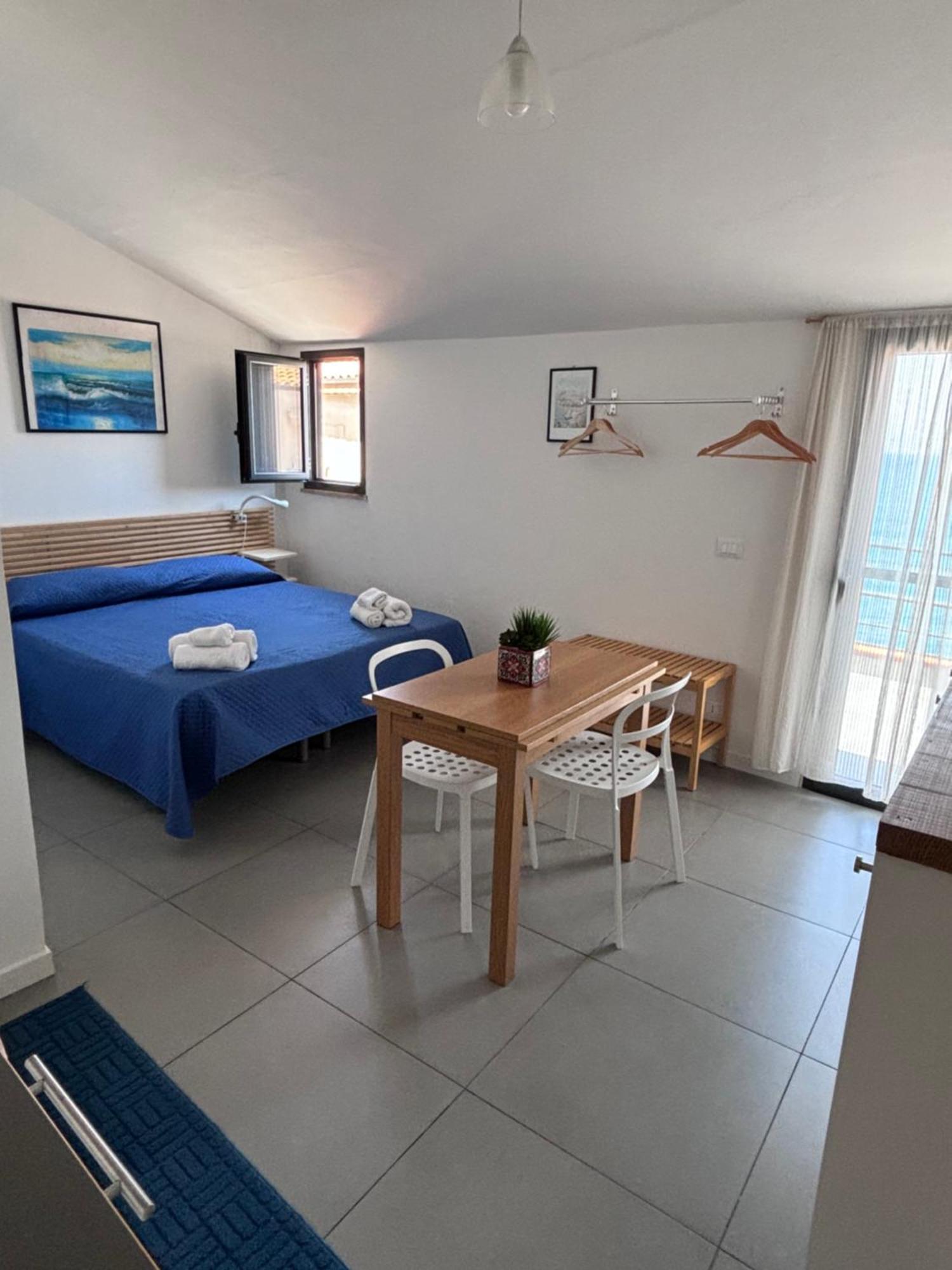 Chez Julie Apartment Cefalu Bagian luar foto