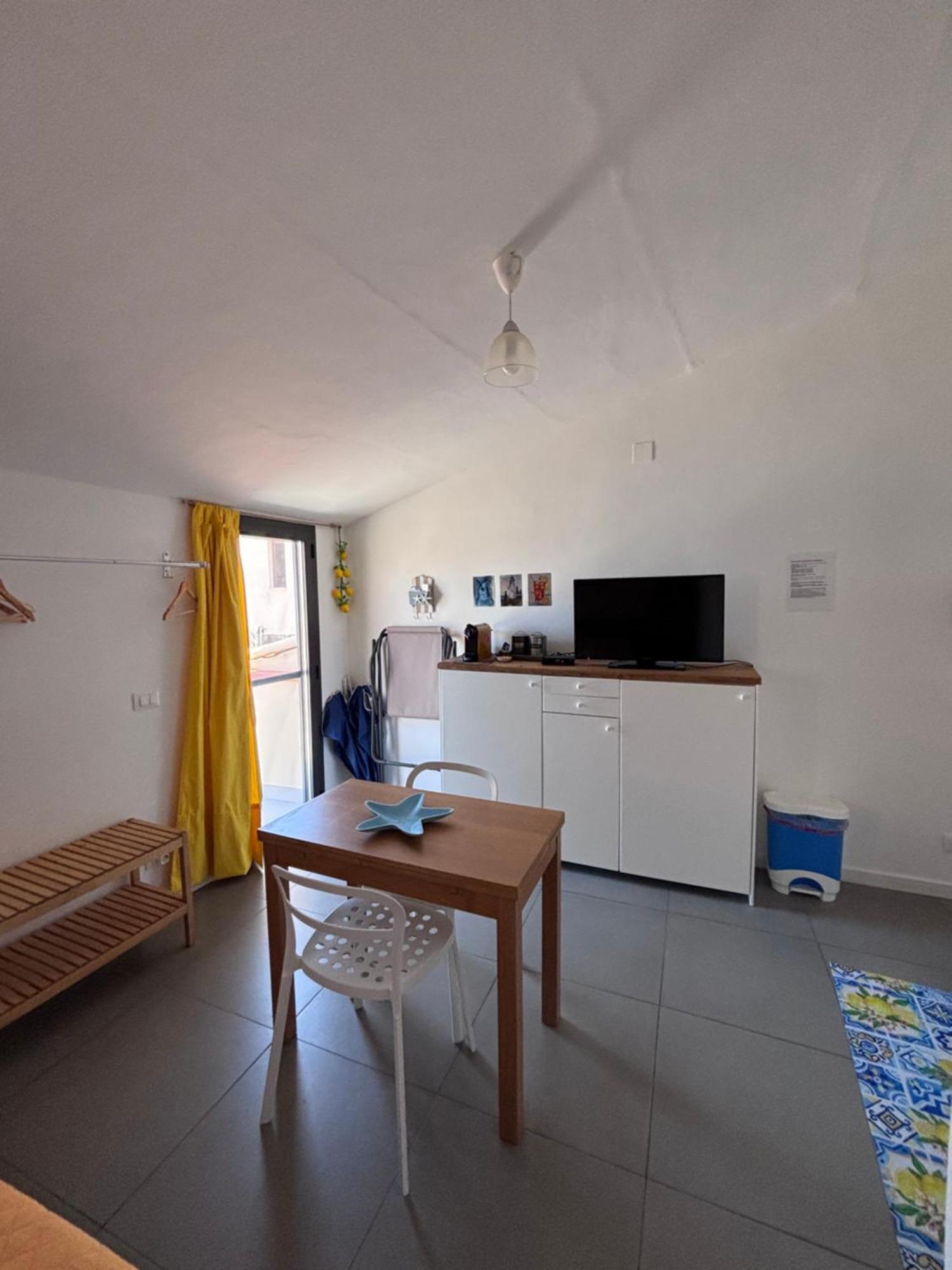 Chez Julie Apartment Cefalu Bagian luar foto